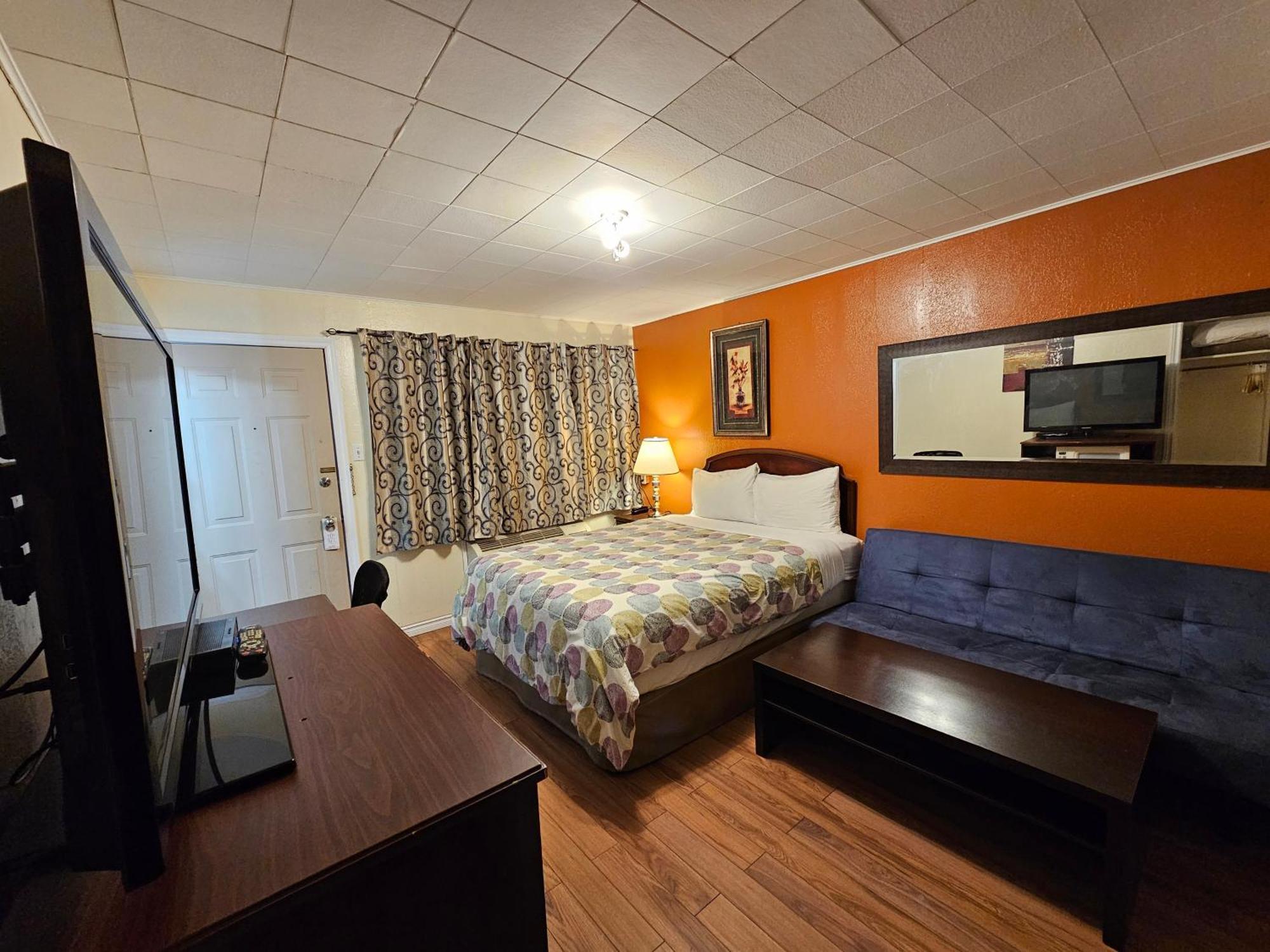 Parkway Motel & European Lodges Pincher Creek Εξωτερικό φωτογραφία