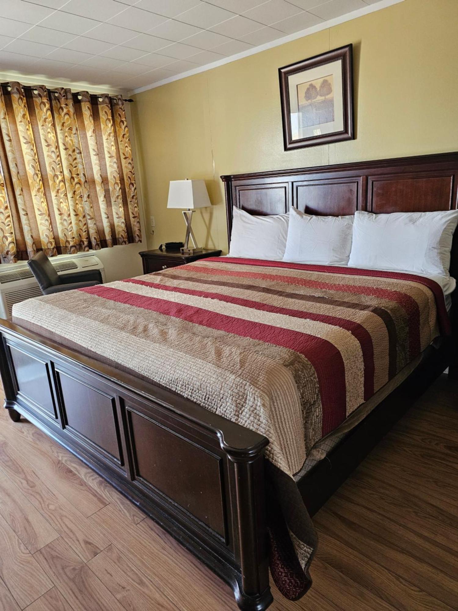 Parkway Motel & European Lodges Pincher Creek Εξωτερικό φωτογραφία