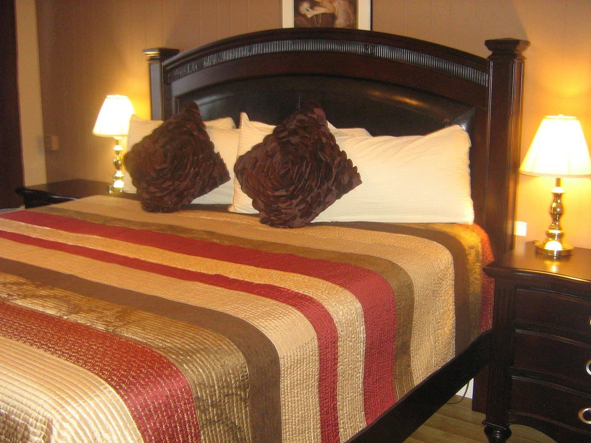 Parkway Motel & European Lodges Pincher Creek Εξωτερικό φωτογραφία